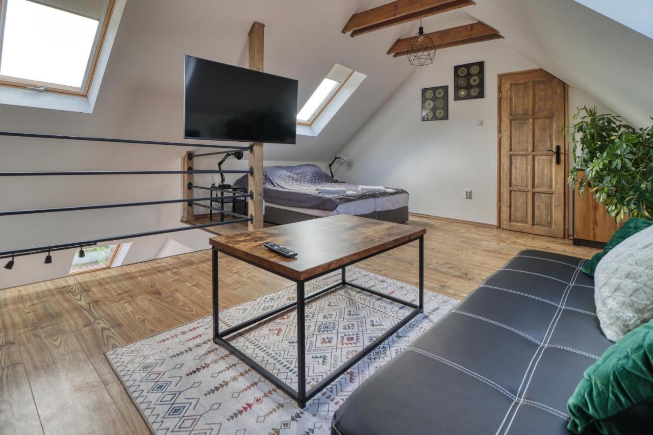 Zenloft Apartman Eger Extérieur photo